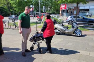 Muttertag Mai 2023 CDU-Ortsverband Jenfeld Infostand (1)