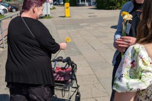 Muttertag Mai 2023 CDU-Ortsverband Jenfeld Infostand (2)