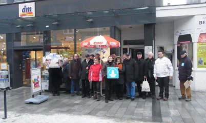 CDU-Rahlstedt -Info-Stand -Schweriner Str.- wg. Unterschriftensammlung Thema „Respekt und Solidarität mit der Hamburger Polizei“