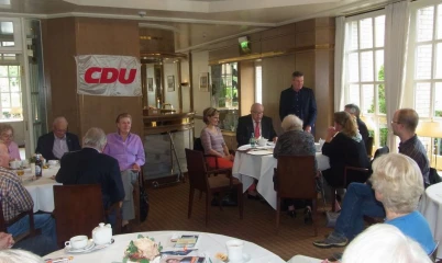 Frühschoppen mit Frank Schira, CDU-Direktkandidat für Wandsbek für den Deutschen Bundestag 2013 im Hotel Eggers